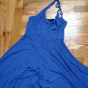 Short blue dress